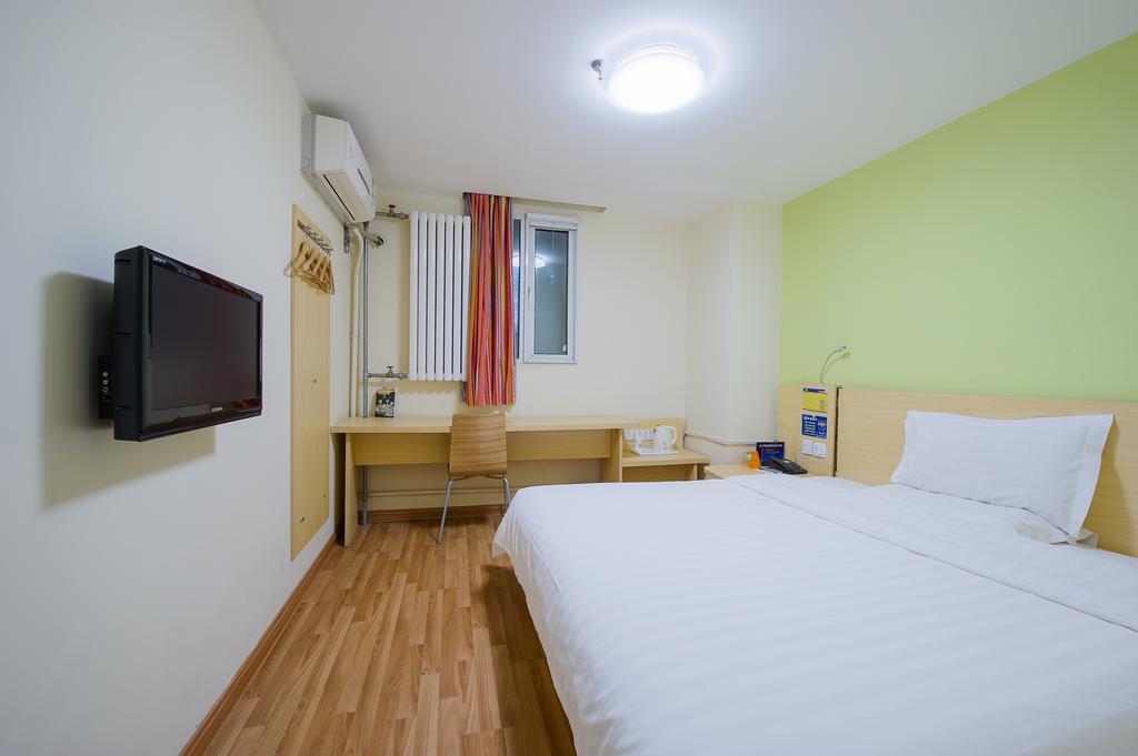 7Days Inn Foshan Coach Terminal Esterno foto
